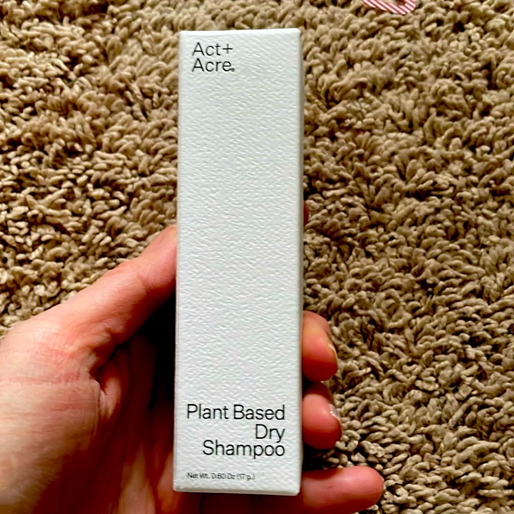 Act and acre plant-based dry shampoo